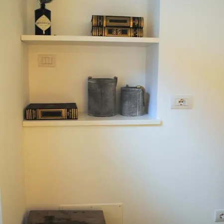 Mini Studio Apartment *