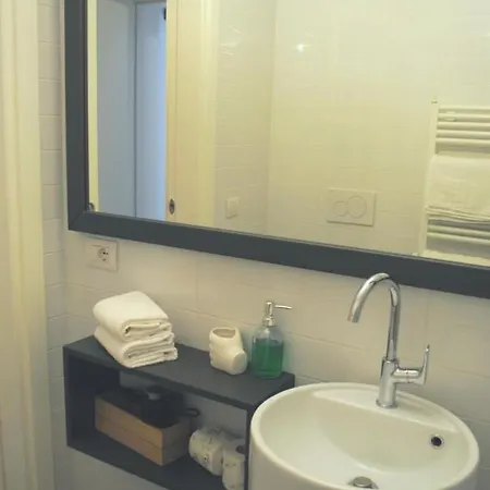 Mini Studio